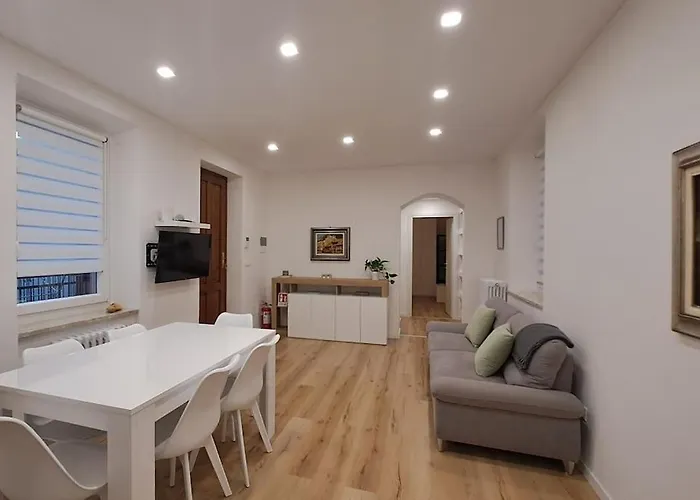 Casa La Bisbetica San Damiano dʼAsti